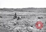 Image US Marines dans des abris improvisés Saipan Îles Mariannes du Nord, 1944, de la seconde 28 séquences d'archives historiques vidéo 65675027622