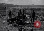 Image US Marines dans des abris improvisés Saipan Îles Mariannes du Nord, 1944, de la seconde 45 séquences d'archives historiques vidéo 65675027622