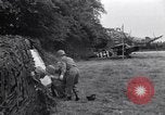 Standbild USA Offiziere Saint Lo Frankreich, 1944, aus Sekunde 17 historischem Filmmaterial Videoclip 65675027624