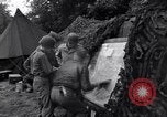Standbild USA Offiziere Saint Lo Frankreich, 1944, aus Sekunde 29 historischem Filmmaterial Videoclip 65675027624