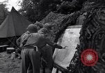 Standbild USA Offiziere Saint Lo Frankreich, 1944, aus Sekunde 35 historischem Filmmaterial Videoclip 65675027624