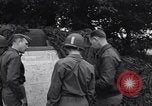 Standbild USA Offiziere Saint Lo Frankreich, 1944, aus Sekunde 38 historischem Filmmaterial Videoclip 65675027624