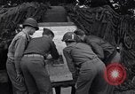 Standbild USA Offiziere Saint Lo Frankreich, 1944, aus Sekunde 43 historischem Filmmaterial Videoclip 65675027624