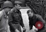Standbild USA Offiziere Saint Lo Frankreich, 1944, aus Sekunde 61 historischem Filmmaterial Videoclip 65675027624