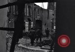 Standbild USA Offiziere Saint Lo Frankreich, 1944, aus Sekunde 15 historischem Filmmaterial Videoclip 65675027625