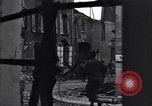 Standbild USA Offiziere Saint Lo Frankreich, 1944, aus Sekunde 28 historischem Filmmaterial Videoclip 65675027625