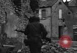 Standbild USA Offiziere Saint Lo Frankreich, 1944, aus Sekunde 32 historischem Filmmaterial Videoclip 65675027625