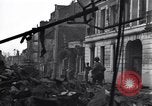 Standbild deutschen Kriegsgefangenen erfasst in St Lo Saint Lo Frankreich, 1944, aus Sekunde 54 historischem Filmmaterial Videoclip 65675027627