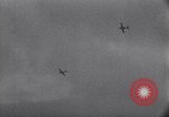 Standbild P47 über St Lo Saint Lo Frankreich, 1944, aus Sekunde 25 historischem Filmmaterial Videoclip 65675027628