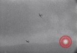Standbild P47 über St Lo Saint Lo Frankreich, 1944, aus Sekunde 28 historischem Filmmaterial Videoclip 65675027628
