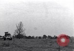 Standbild Flug Flugzeug Saint Lo Frankreich, 1944, aus Sekunde 24 historischem Filmmaterial Videoclip 65675027629