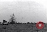 Standbild Flug Flugzeug Saint Lo Frankreich, 1944, aus Sekunde 26 historischem Filmmaterial Videoclip 65675027629