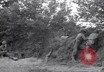 Standbild Soldaten Saint Lo Frankreich, 1944, aus Sekunde 30 historischem Filmmaterial Videoclip 65675027630