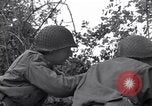 Standbild Soldaten Saint Lo Frankreich, 1944, aus Sekunde 42 historischem Filmmaterial Videoclip 65675027630