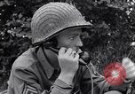 Standbild Soldaten Saint Lo Frankreich, 1944, aus Sekunde 55 historischem Filmmaterial Videoclip 65675027630