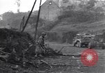Standbild Soldaten Saint Lo Frankreich, 1944, aus Sekunde 9 historischem Filmmaterial Videoclip 65675027631