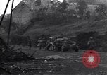Standbild Soldaten Saint Lo Frankreich, 1944, aus Sekunde 33 historischem Filmmaterial Videoclip 65675027631