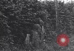 Standbild Soldaten Saint Lo Frankreich, 1944, aus Sekunde 48 historischem Filmmaterial Videoclip 65675027631