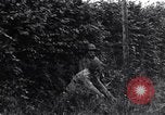 Standbild Soldaten Saint Lo Frankreich, 1944, aus Sekunde 53 historischem Filmmaterial Videoclip 65675027631