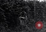 Standbild Soldaten Saint Lo Frankreich, 1944, aus Sekunde 56 historischem Filmmaterial Videoclip 65675027631