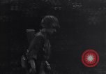 Standbild Soldaten Saint Lo Frankreich, 1944, aus Sekunde 62 historischem Filmmaterial Videoclip 65675027631