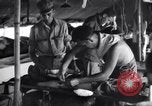 Standbild Mediziner Myitkyina Airdrome Birma, 1944, aus Sekunde 52 historischem Filmmaterial Videoclip 65675027632