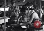 Standbild Mediziner Myitkyina Airdrome Birma, 1944, aus Sekunde 53 historischem Filmmaterial Videoclip 65675027632