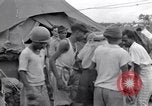 Standbild Mediziner Birma, 1944, aus Sekunde 10 historischem Filmmaterial Videoclip 65675027633
