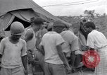 Standbild Mediziner Birma, 1944, aus Sekunde 11 historischem Filmmaterial Videoclip 65675027633