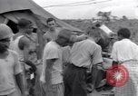 Standbild Mediziner Birma, 1944, aus Sekunde 12 historischem Filmmaterial Videoclip 65675027633