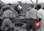 Standbild Mediziner Birma, 1944, aus Sekunde 17 historischem Filmmaterial Videoclip 65675027633