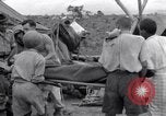 Standbild Mediziner Birma, 1944, aus Sekunde 18 historischem Filmmaterial Videoclip 65675027633