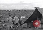 Standbild Mediziner Birma, 1944, aus Sekunde 33 historischem Filmmaterial Videoclip 65675027633
