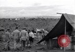 Standbild Mediziner Birma, 1944, aus Sekunde 35 historischem Filmmaterial Videoclip 65675027633