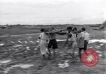 Standbild Mediziner Birma, 1944, aus Sekunde 44 historischem Filmmaterial Videoclip 65675027633