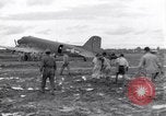 Standbild Mediziner Birma, 1944, aus Sekunde 54 historischem Filmmaterial Videoclip 65675027633