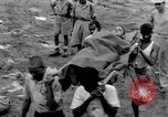 Standbild Mediziner Birma, 1944, aus Sekunde 57 historischem Filmmaterial Videoclip 65675027633