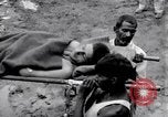 Standbild Mediziner Birma, 1944, aus Sekunde 62 historischem Filmmaterial Videoclip 65675027633