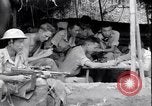 Standbild chinesischen und amerikanischen Offizieren Myitkyina Airdrome Birma, 1944, aus Sekunde 20 historischem Filmmaterial Videoclip 65675027634