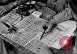 Standbild chinesischen und amerikanischen Offizieren Myitkyina Airdrome Birma, 1944, aus Sekunde 51 historischem Filmmaterial Videoclip 65675027634