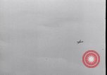 Standbild P-40 Bomber Myitkyina Airdrome Birma, 1944, aus Sekunde 6 historischem Filmmaterial Videoclip 65675027635