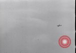 Standbild P-40 Bomber Myitkyina Airdrome Birma, 1944, aus Sekunde 8 historischem Filmmaterial Videoclip 65675027635