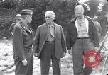 Standbild Kriegsminister Henry Stimson Normandie Frankreich, 1944, aus Sekunde 27 historischem Filmmaterial Videoclip 65675027636