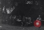 Standbild US Army Division 29 Soldaten Messezelt Saint Lo Frankreich, 1944, aus Sekunde 11 historischem Filmmaterial Videoclip 65675027647