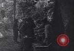 Standbild US Army Division 29 Soldaten Messezelt Saint Lo Frankreich, 1944, aus Sekunde 25 historischem Filmmaterial Videoclip 65675027647