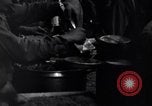 Standbild US Army Division 29 Soldaten Messezelt Saint Lo Frankreich, 1944, aus Sekunde 48 historischem Filmmaterial Videoclip 65675027647