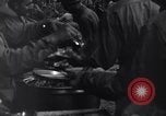 Standbild US Army Division 29 Soldaten Messezelt Saint Lo Frankreich, 1944, aus Sekunde 55 historischem Filmmaterial Videoclip 65675027647