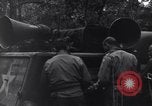 Standbild 29 Division Soldaten Ruhe und Musik zu hören Saint Lo Frankreich, 1944, aus Sekunde 39 historischem Filmmaterial Videoclip 65675027649