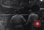 Standbild 29 Division Soldaten Ruhe und Musik zu hören Saint Lo Frankreich, 1944, aus Sekunde 43 historischem Filmmaterial Videoclip 65675027649
