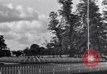 Standbild US Army Memorial Day Service bei amerikanischen Friedhof Sainte Mere Eglise Frankreich, 1945, aus Sekunde 7 historischem Filmmaterial Videoclip 65675027651